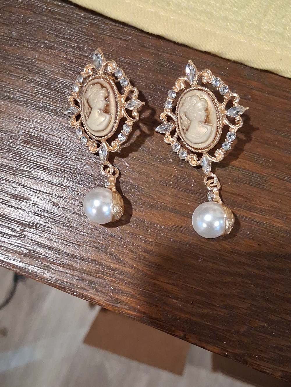Gold Tone Cameo Pearl Drop Earrings Pierced